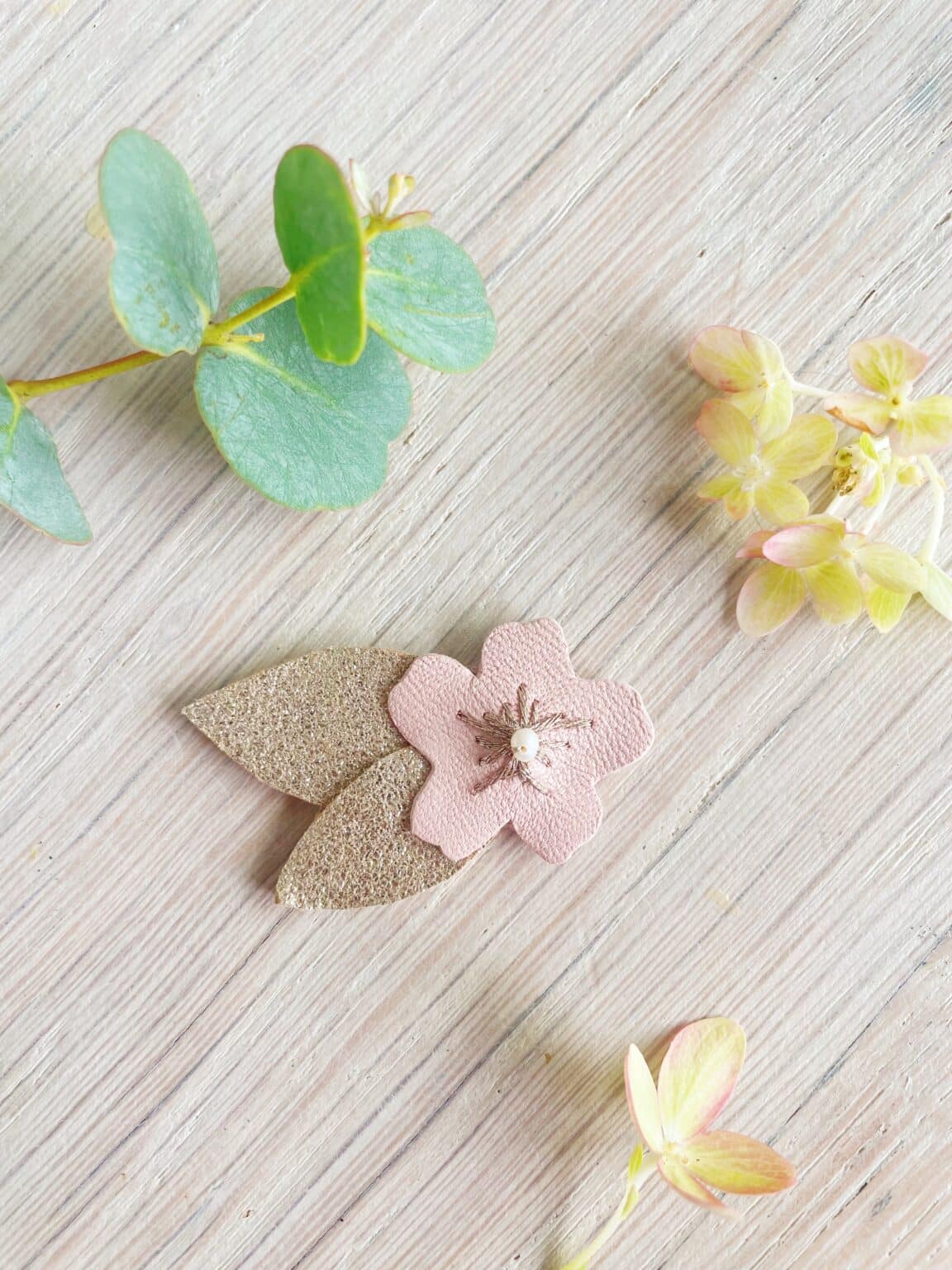 BROCHE FLEUR CHÉRIE